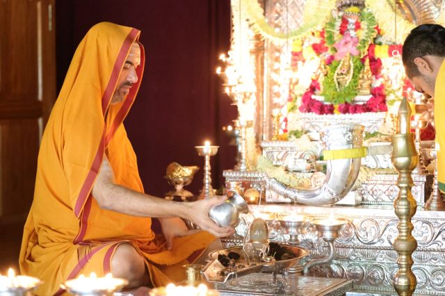 ಸೃಷ್ಟಿಯಲ್ಲಿ ಯಾವುದೂ ಶಾಶ್ವತವಲ್ಲ: ರಾಘವೇಶ್ವರ ಶ್ರೀ