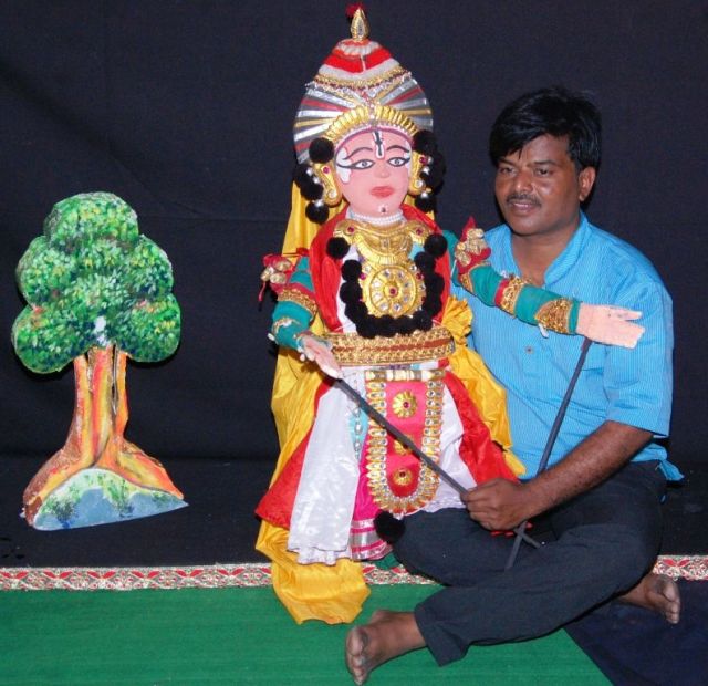 ಗುರು ನಮನ | ಬೊಂಬೆ ಹೇಳುತೈತೆ.. ಮತ್ತೆ ಹೇಳುತೈತೆ.. ನೀನೇ ರಾಜಕುಮಾರ!