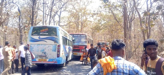 Bus-tempo encounter Many injured