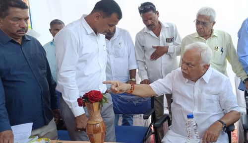 Revenue officer gets angry at MLA's thunder!