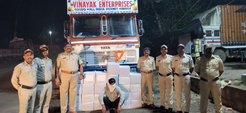 Vinayak Enterprises Mumbai's Gandhi caught transporting cheap liquor!