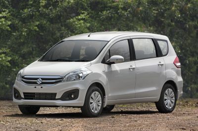 The son who left his mother for a jujube car!