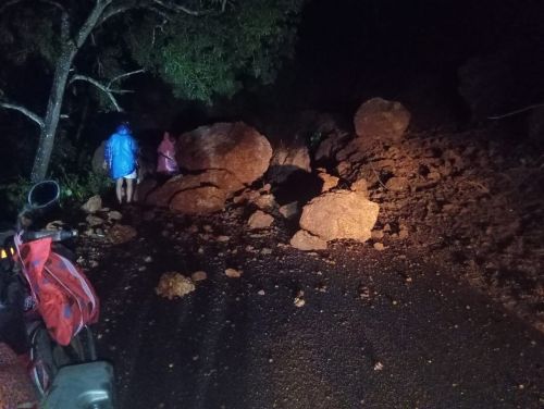Mooroor Stone fallen on the road