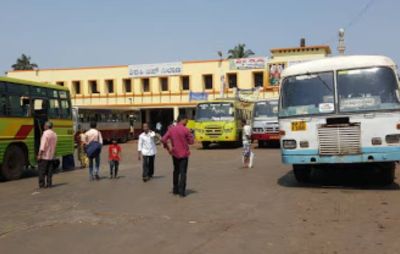 Thieves threaten free buses too Shakti beneficiary loses lakhs of rupees!