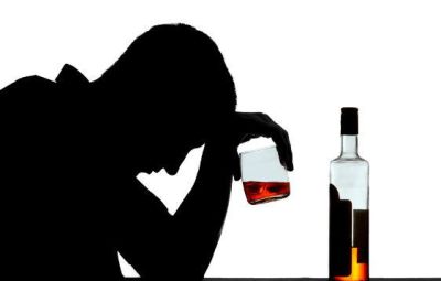 Hundreds of houses destroyed for cheap liquor: Kamaripet Sarai fights with Goan liquor!