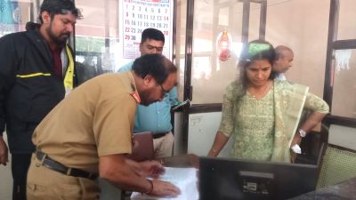 KSRTC DC visits bus stand