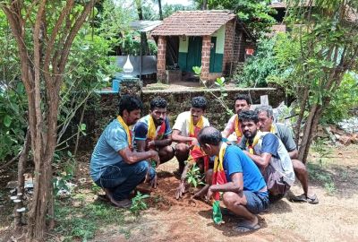 Karwar Sindhuravan in the temple courtyard!