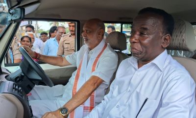 Yellapur MLA gets into police jeep!