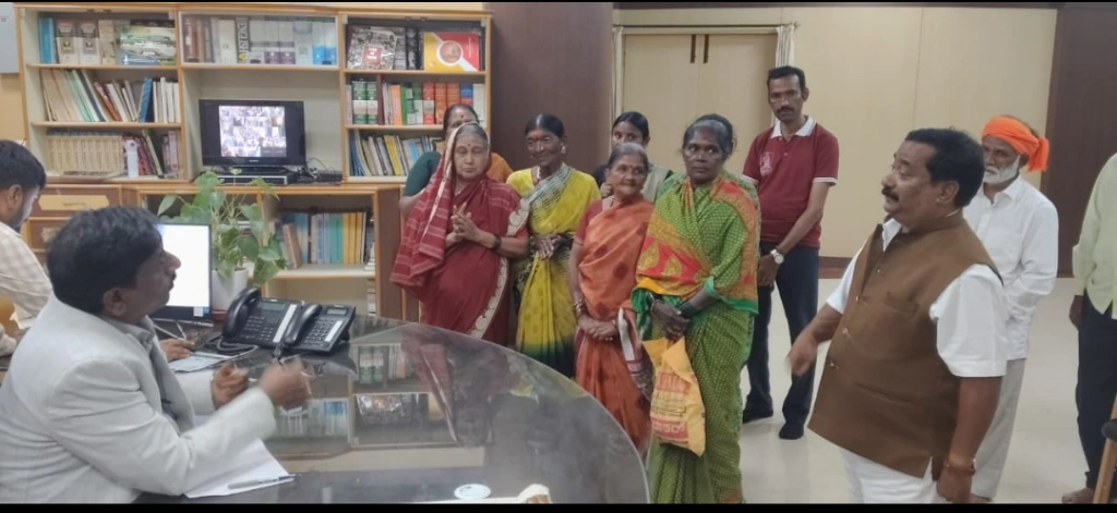 25 ವರ್ಷಗಳಿಂದ ನ್ಯಾಯಕ್ಕಾಗಿ ಅಲೆದ ವೃದ್ಧ ತಾಯಂದಿರು