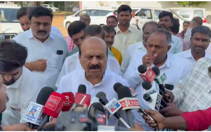 ಮೋಡ ಬಿತ್ತನೆ ಬಗ್ಗೆ ಬೊಮ್ಮಾಯಿ ಟಾಂಗ್!