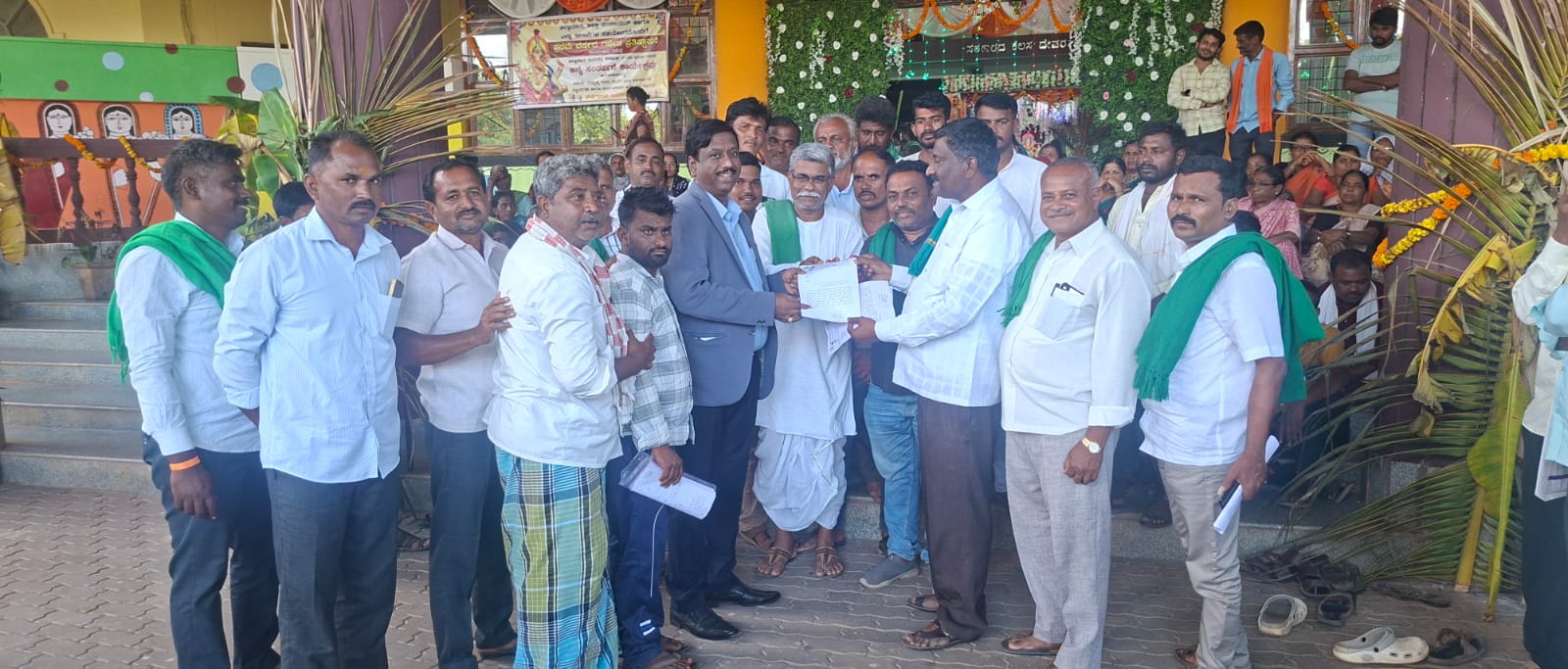 ₹5,500 ಕಬ್ಬು ದರಕ್ಕೆ ರೈತರ ಪಟ್ಟು!